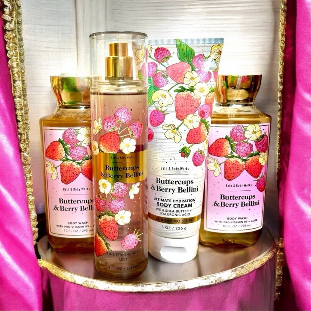 BATH AND BODY WORKS BUTTERCUPS & BERRY BELLINI
BODY CARE SET